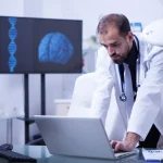 Lire la suite à propos de l’article Efficacité de l&rsquo;auriculothérapie : ce que la science dit vraiment